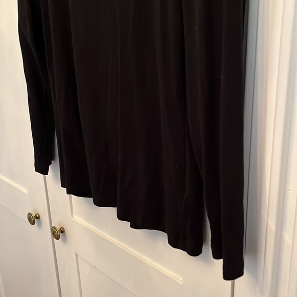 Scoop Neck Long-Sleeve Top - Picture 2 of 5